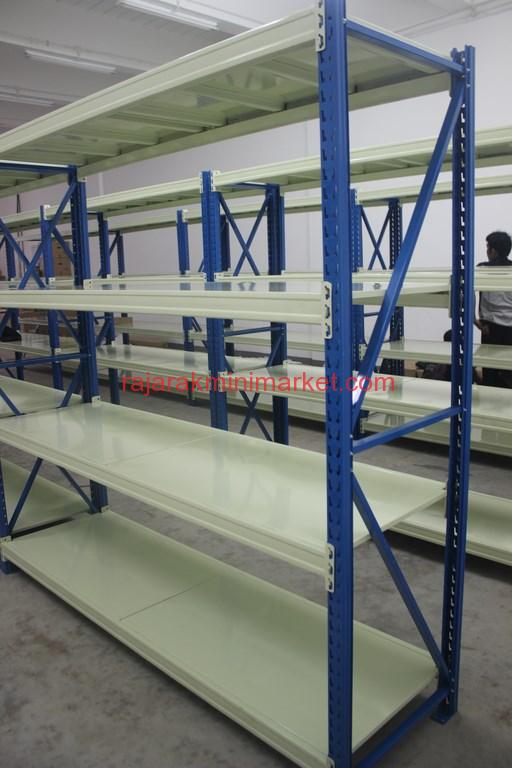 PEMASANGAN RAK GUDANG MEDIUM DUTY TIPE RR50 | RAJA RAK INDONESIA | www.rajarakindonesia.com RAK GUDANG MEDIUM DUTY RR50 (8)