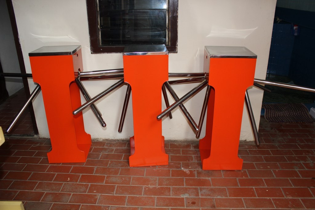 PINTU PUTAR SUPERMARKET BOX DOUBLE / DUA MUKA (Supermarket Turnstiles)
