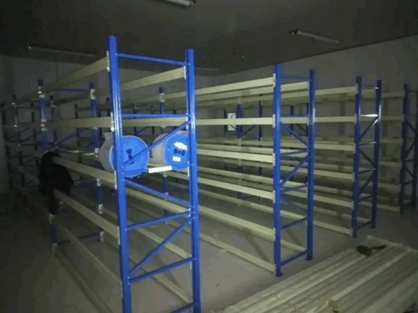 RAK BESI GUDANG MEDIUM DUTY SUSUN SERBAGUNA TIPE RR-500 | KAPASITAS / KEKUATAN 500 KG PER SUSUN SHELVING AMBALAN, 4 LEVEL | UKURAN PxLxT (200x60x200 CM, 200x60x250 CM, 200x60x300 CM) | RAJA RAK INDONESIA